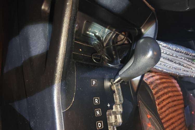 Used Hyundai ix35 2013 2.0L Automatic Two-Wheel Drive Comfort GL China V Standard Gear Lever