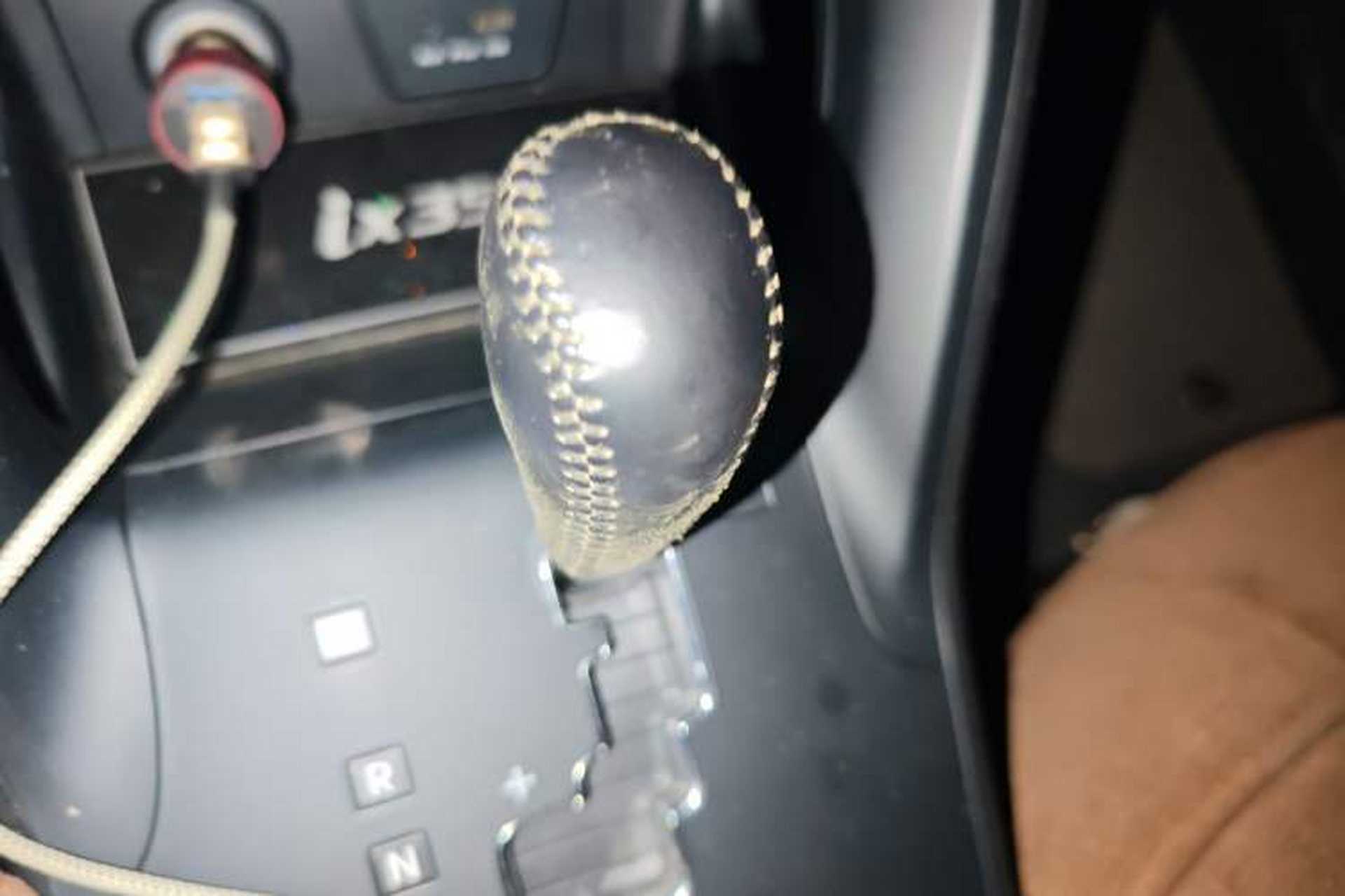 Used Hyundai ix35 2013 2.0L Automatic Two-Wheel Drive Smart GLS China IV Standard Gear Lever