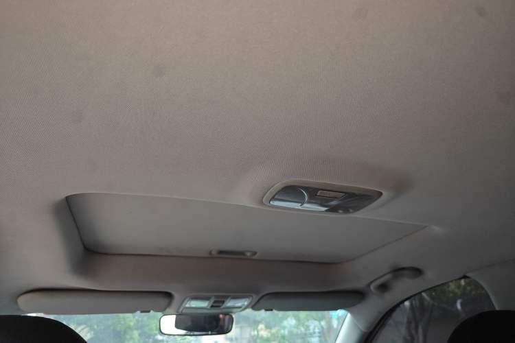 Used Hyundai ix35 2013 2.0L Automatic Two-Wheel Drive Smart GLS China IV Standard Headliner