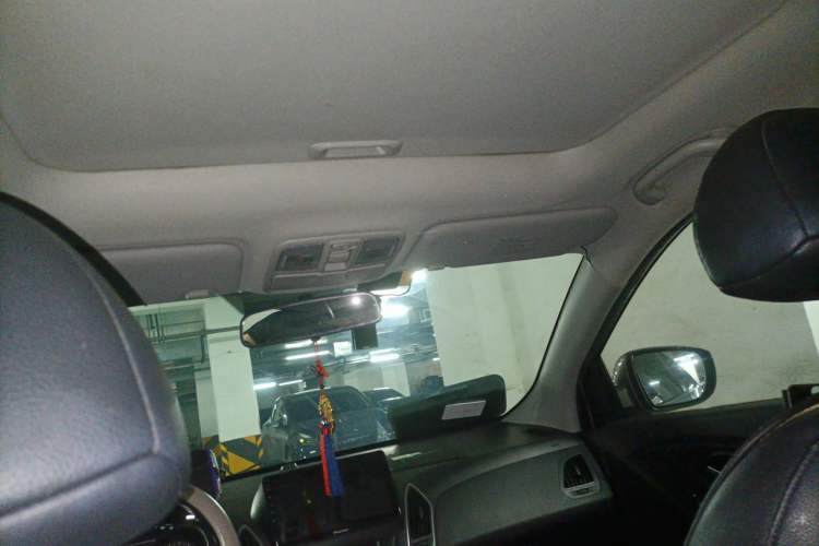 Used Hyundai ix35 2013 2.0L Automatic Two-Wheel Drive Smart GLS China IV Standard Headliner