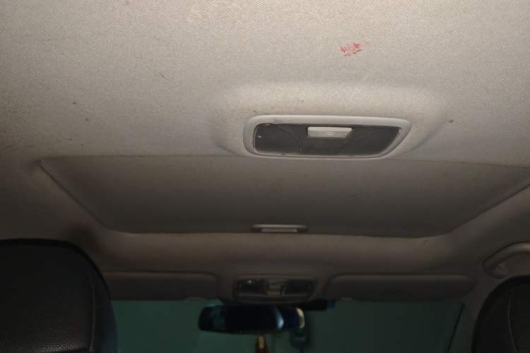 Used Hyundai ix35 2013 2.0L Automatic Two-Wheel Drive Smart GLS China IV Standard Headliner