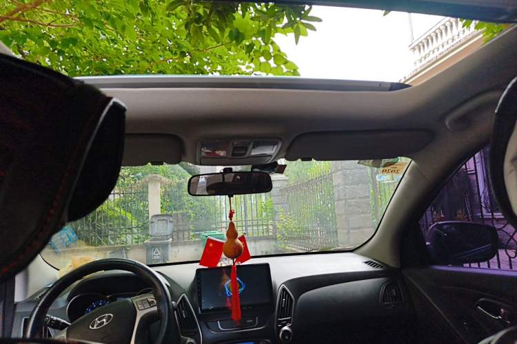 Used Hyundai ix35 2013 2.0L Automatic Two-Wheel Drive Smart GLS China IV Standard Headliner