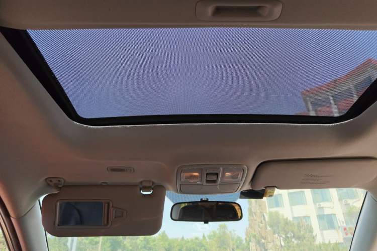 Used Hyundai ix35 2013 2.0L Automatic Two-Wheel Drive Smart GLS China IV Standard Headliner