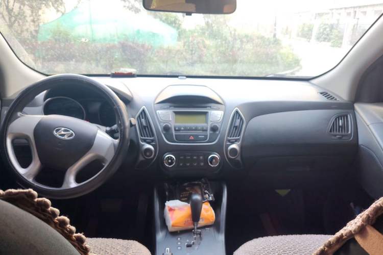 Used Hyundai ix35 2013 2.0L Automatic 2WD Comfort GL China IV Standard Headliner
