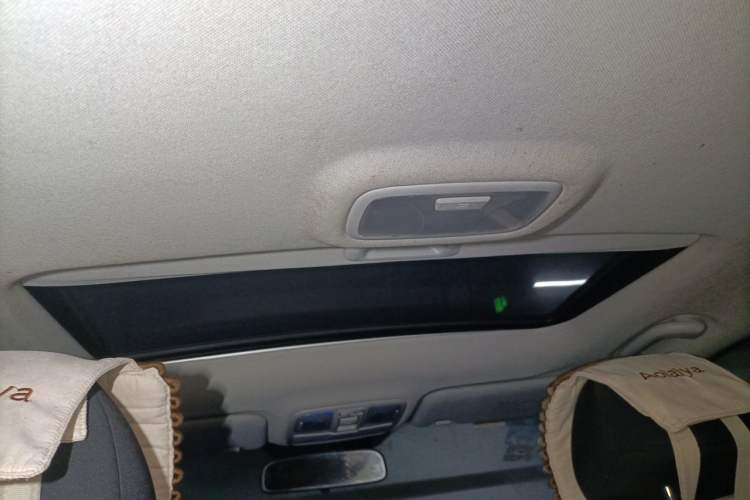Used Hyundai ix35 2013 2.0L Automatic 2WD Comfort GL China IV Standard Headliner