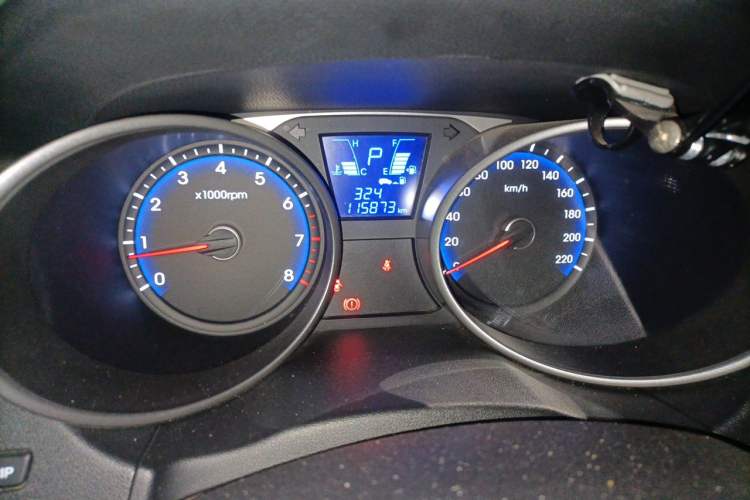 Used Hyundai ix35 2013 2.0L Automatic Two-Wheel Drive Smart GLS China IV Standard Instrument Cluster