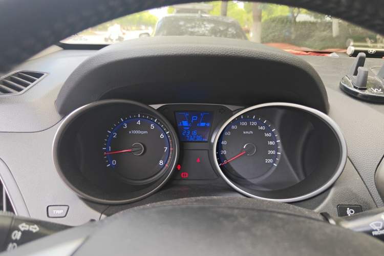 Used Hyundai ix35 2013 2.0L Automatic 4x4 Intelligent GLS China IV Standard Instrument Cluster
