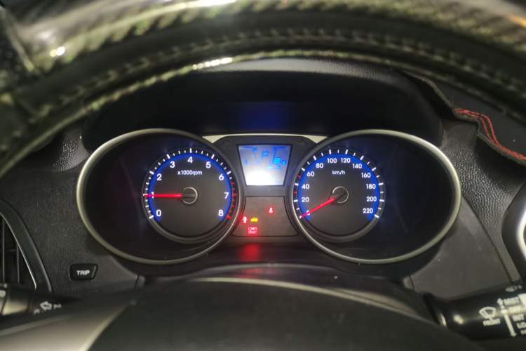 Used Hyundai ix35 2013 2.0L Automatic Two-Wheel Drive Smart GLS China IV Standard Instrument Cluster