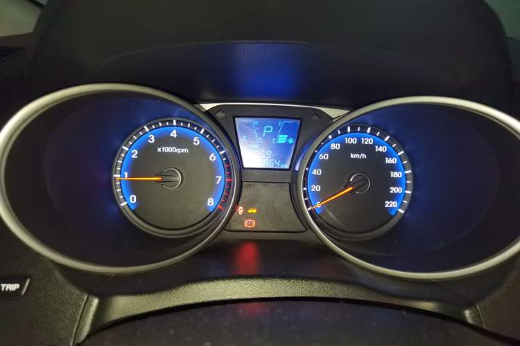 Used Hyundai ix35 2013 2.0L Automatic 4x4 Intelligent GLS China IV Standard Instrument Cluster