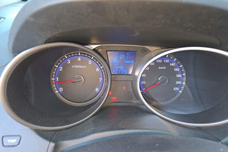 Used Hyundai ix35 2013 2.0L Automatic Two-Wheel Drive Smart GLS China IV Standard Instrument Cluster
