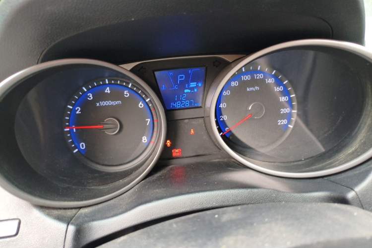Used Hyundai ix35 2013 2.0L Automatic Two-Wheel Drive Smart GLS China V Standard Instrument Cluster