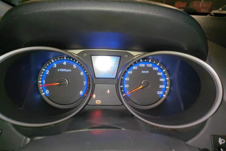Used Hyundai ix35 2013 2.0L Automatic Two-Wheel Drive Smart GLS China IV Standard Instrument Cluster