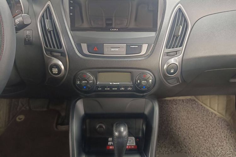 Used Hyundai ix35 2013 2.0L Automatic 4x4 Intelligent GLS China IV Standard Interior 2