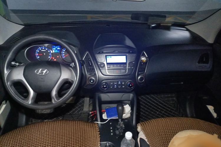 Used Hyundai ix35 2013 2.0L Automatic 2WD Comfort GL China IV Standard Interior 2