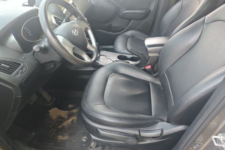 Used Hyundai ix35 2013 2.0L Automatic 2WD Comfort GL China IV Standard Left Front Seat