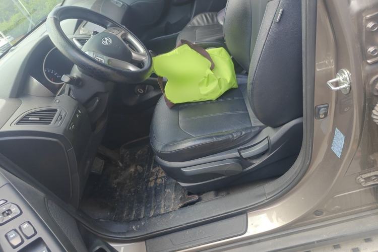 Used Hyundai ix35 2013 2.0L Automatic Two-Wheel Drive Smart GLS China IV Standard Left Front Seat