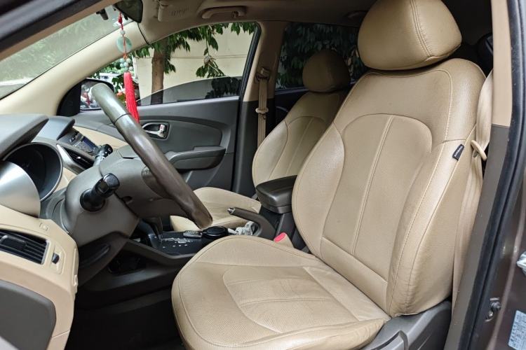 Used Hyundai ix35 2013 2.0L Automatic Two-Wheel Drive Smart GLS China IV Standard Left Front Seat