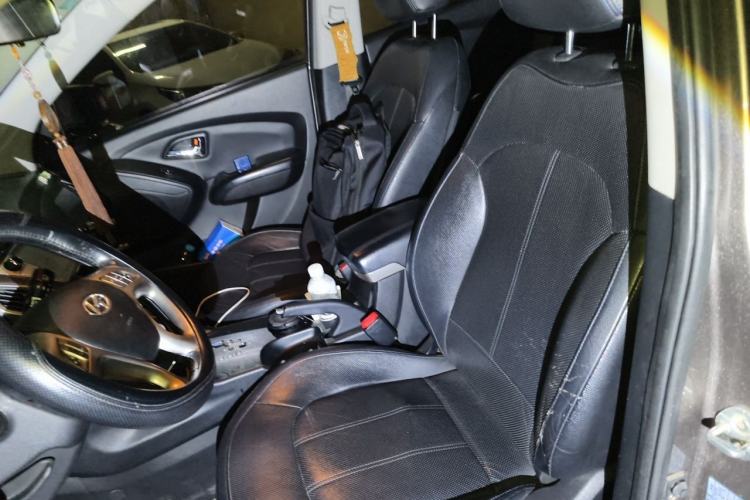 Used Hyundai ix35 2013 2.0L Automatic Two-Wheel Drive Smart GLS China IV Standard Left Front Seat