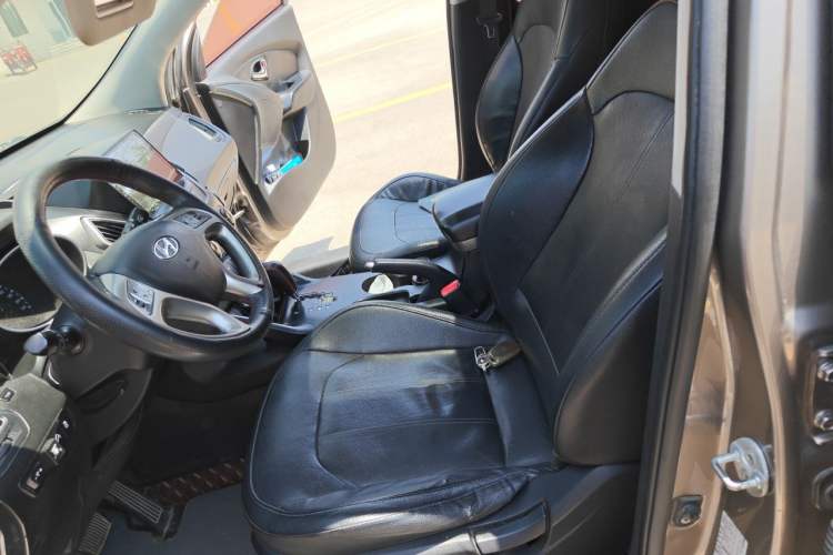 Used Hyundai ix35 2013 2.0L Automatic Two-Wheel Drive Smart GLS China IV Standard Left Front Seat