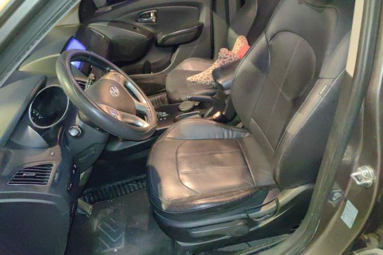 Used Hyundai ix35 2013 2.0L Automatic Two-Wheel Drive Smart GLS China IV Standard Left Front Seat
