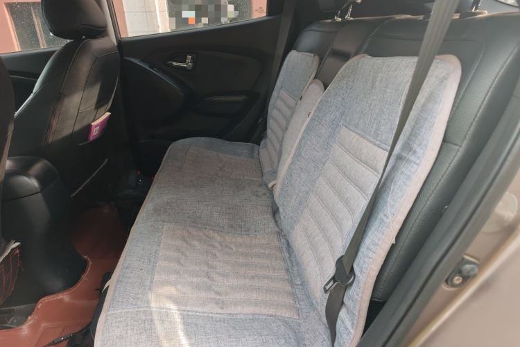 Used Hyundai ix35 2013 2.0L Automatic Two-Wheel Drive Smart GLS China IV Standard Left Rear Seat