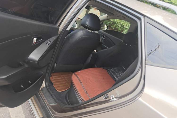 Used Hyundai ix35 2013 2.0L Automatic 4x4 Intelligent GLS China IV Standard Left Rear Seat
