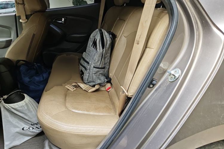 Used Hyundai ix35 2013 2.0L Automatic Two-Wheel Drive Smart GLS China IV Standard Left Rear Seat