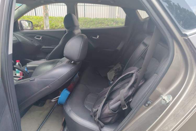 Used Hyundai ix35 2013 2.0L Automatic Two-Wheel Drive Smart GLS China IV Standard Left Rear Seat