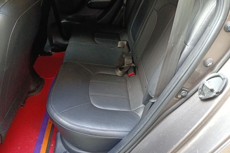 Used Hyundai ix35 2013 2.0L Automatic Two-Wheel Drive Smart GLS China IV Standard Left Rear Seat