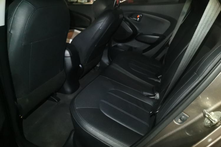 Used Hyundai ix35 2013 2.0L Automatic Two-Wheel Drive Smart GLS China IV Standard Left Rear Seat