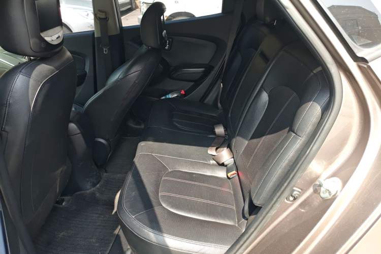 Used Hyundai ix35 2013 2.0L Automatic Two-Wheel Drive Smart GLS China IV Standard Left Rear Seat