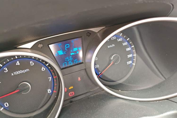 Used Hyundai ix35 2013 2.0L Automatic 2WD Comfort GL China IV Standard Odometer Close Up