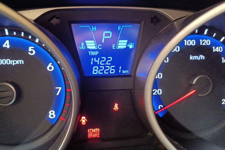 Used Hyundai ix35 2013 2.0L Automatic Two-Wheel Drive Smart GLS China IV Standard Odometer Close Up