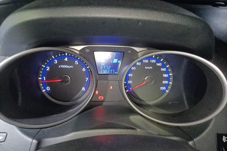 Used Hyundai ix35 2013 2.0L Automatic 2WD Comfort GL China IV Standard Odometer Close Up