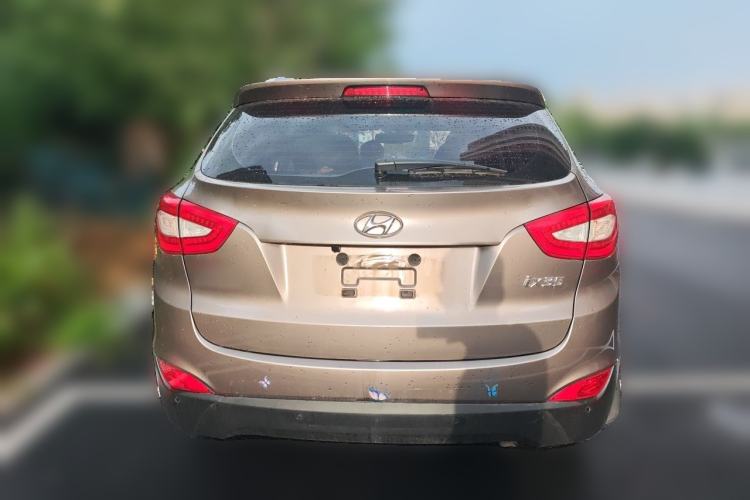 Used Hyundai ix35 2013 2.0L Automatic Two-Wheel Drive Smart GLS China IV Standard Rear