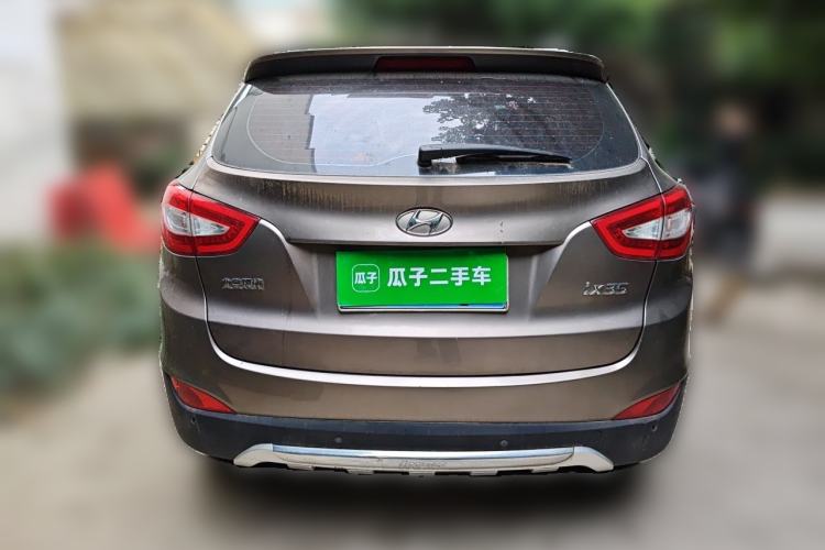 Used Hyundai ix35 2013 2.0L Automatic Two-Wheel Drive Smart GLS China IV Standard Rear