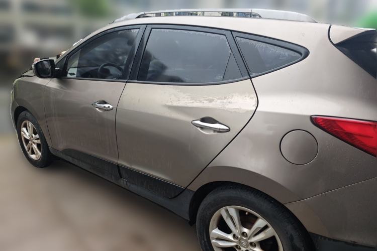 Used Hyundai ix35 2013 2.0L Automatic Two-Wheel Drive Smart GLS China V Standard Rear Left 45 Deg
