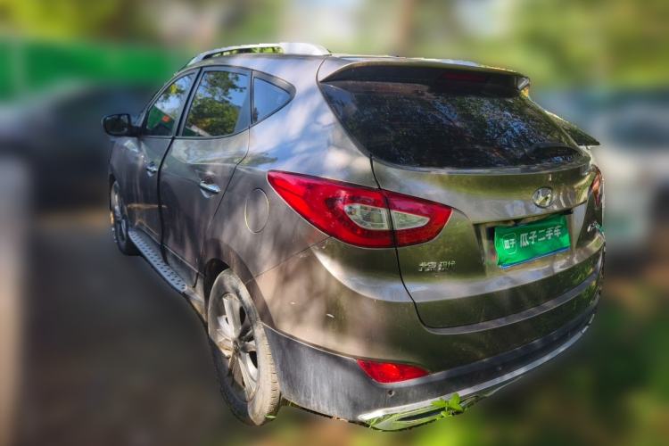 Used Hyundai ix35 2013 2.0L Automatic Two-Wheel Drive Smart GLS China IV Standard Rear Left 45 Deg