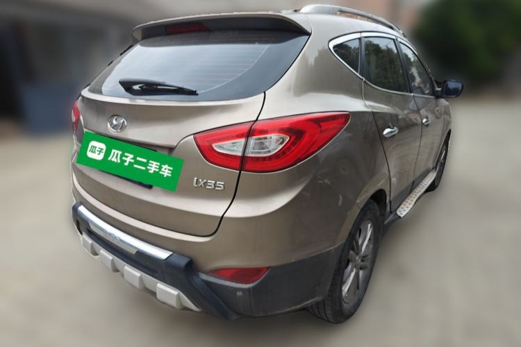 Used Hyundai ix35 2013 2.0L Automatic Two-Wheel Drive Smart GLS China IV Standard Rear Right 45 Deg
