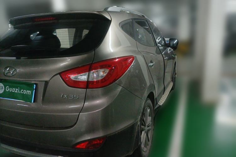 Used Hyundai ix35 2013 2.0L Automatic Two-Wheel Drive Smart GLS China IV Standard Rear Right 45 Deg