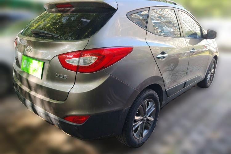Used Hyundai ix35 2013 2.0L Automatic Two-Wheel Drive Smart GLS China V Standard Rear Right 45 Deg