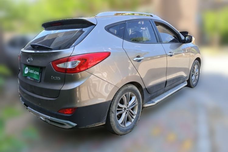 Used Hyundai ix35 2013 2.0L Automatic Two-Wheel Drive Smart GLS China IV Standard Rear Right 45 Deg