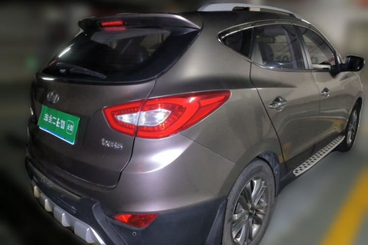 Used Hyundai ix35 2013 2.0L Automatic Two-Wheel Drive Smart GLS China IV Standard Rear Right 45 Deg