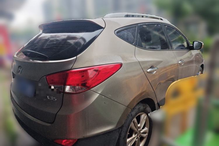 Used Hyundai ix35 2013 2.0L Automatic Two-Wheel Drive Smart GLS China V Standard Rear Right 45 Deg