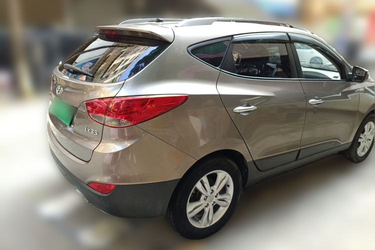Used Hyundai ix35 2013 2.0L Automatic Two-Wheel Drive Smart GLS China IV Standard Rear Right 45 Deg