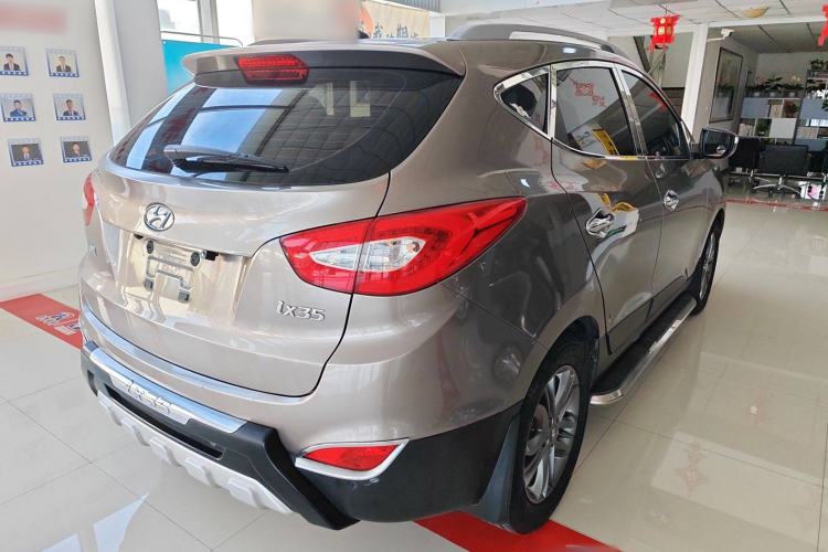 Used Hyundai ix35 2013 2.0L Automatic Two-Wheel Drive Smart GLS China IV Standard Rear Right 45 Deg