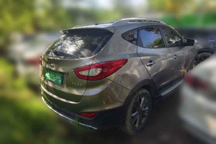 Used Hyundai ix35 2013 2.0L Automatic Two-Wheel Drive Smart GLS China IV Standard Rear Right 45 Deg