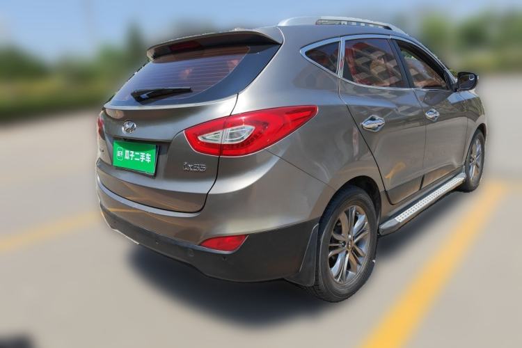 Used Hyundai ix35 2013 2.0L Automatic Two-Wheel Drive Smart GLS China IV Standard Rear Right 45 Deg