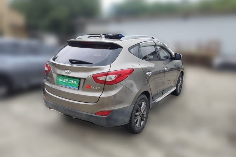 Used Hyundai ix35 2013 2.0L Automatic Two-Wheel Drive Smart GLS China IV Standard Rear Right 45 Deg