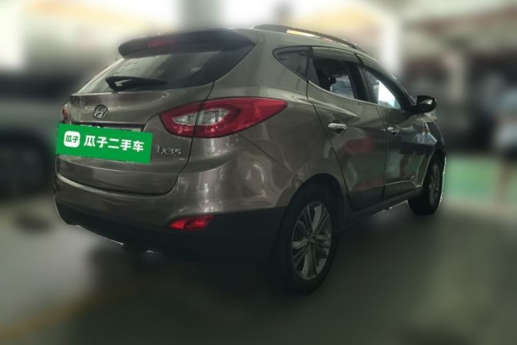 Used Hyundai ix35 2013 2.0L Automatic Two-Wheel Drive Smart GLS China IV Standard Rear Right 45 Deg